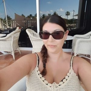 Meet your Posher, Rachele